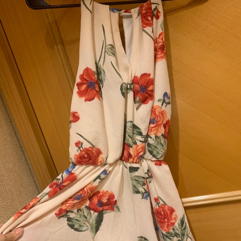 Romper - Picture 3 of 4